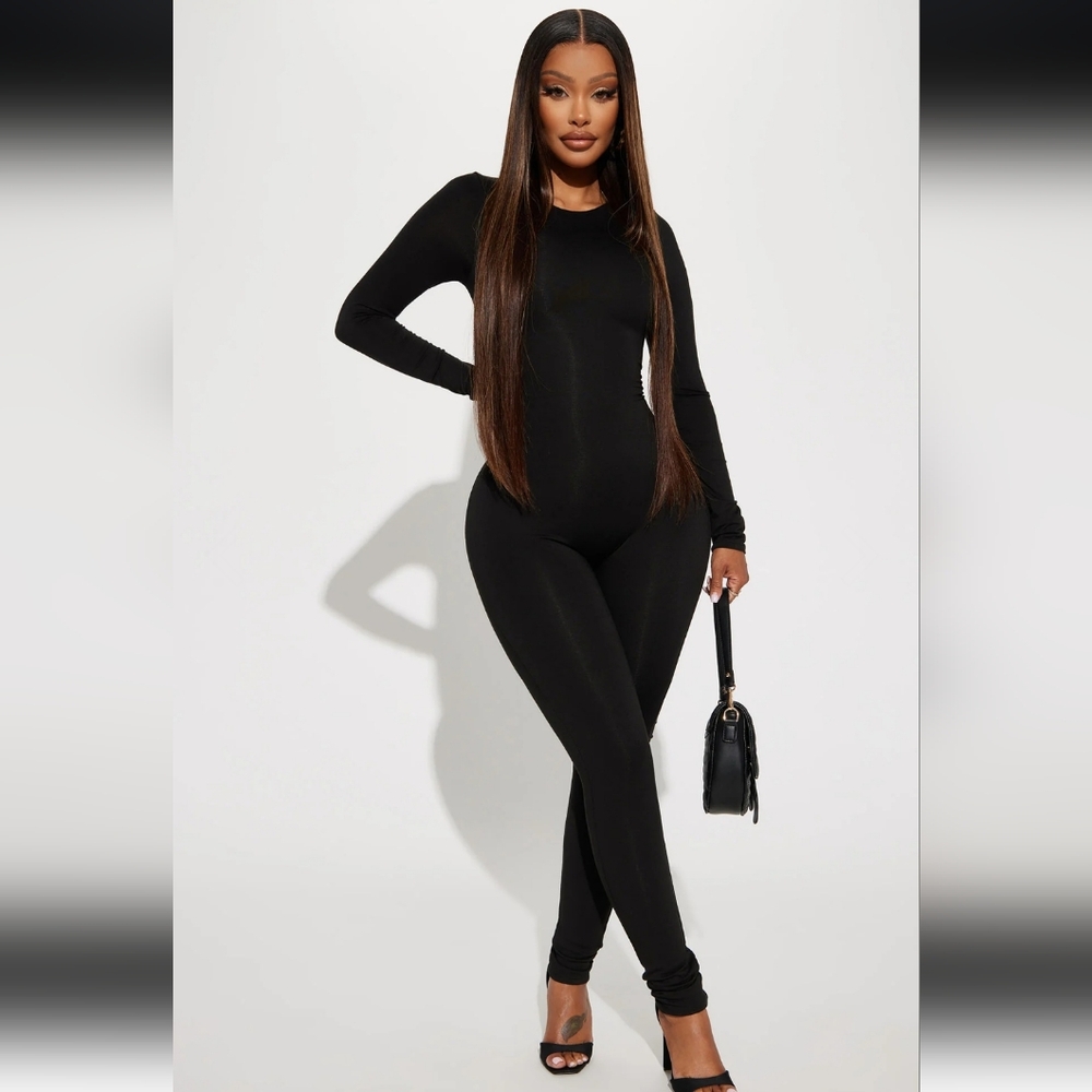 Fashion nova jumpsuit